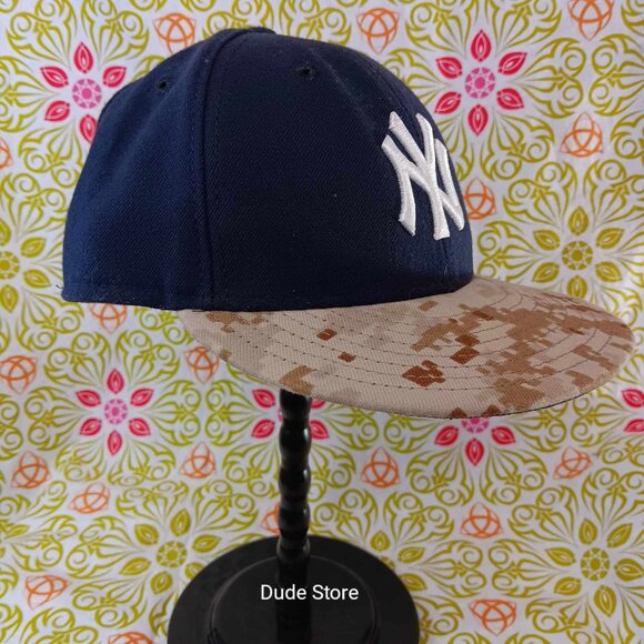 New York Yankees Navy & Camo Fitted Baseball Cap Size 7 1/4 (57.7cm) Super Clean - Picture 3 of 9